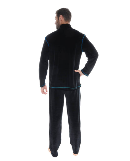  TENUE D'INTERIEUR. BRANT